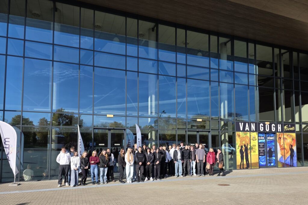 Dzień ze&nbsp;sztuką